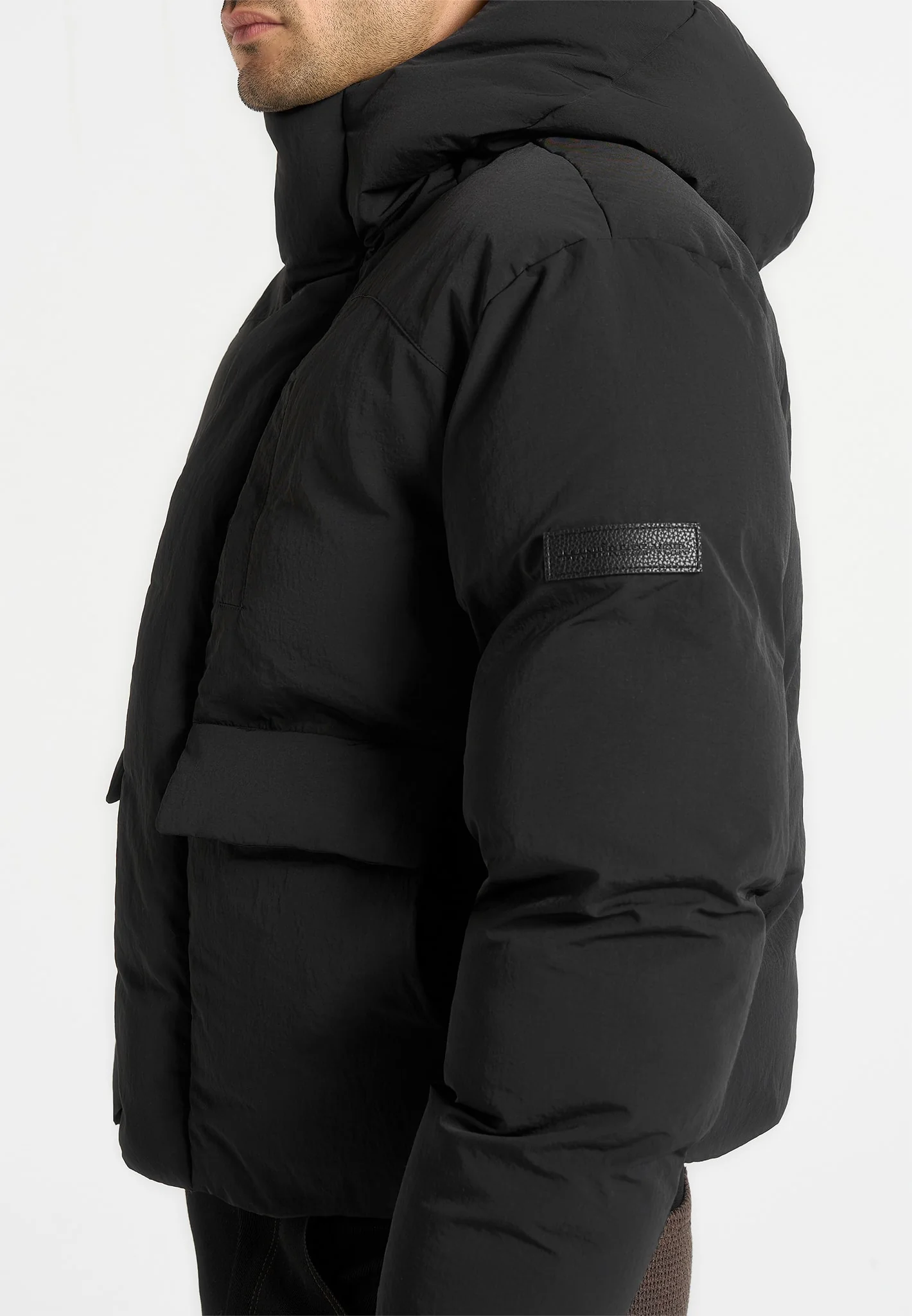 Casey - Unisex Minimal Raglan Puffer Jacket - Black - Image 5