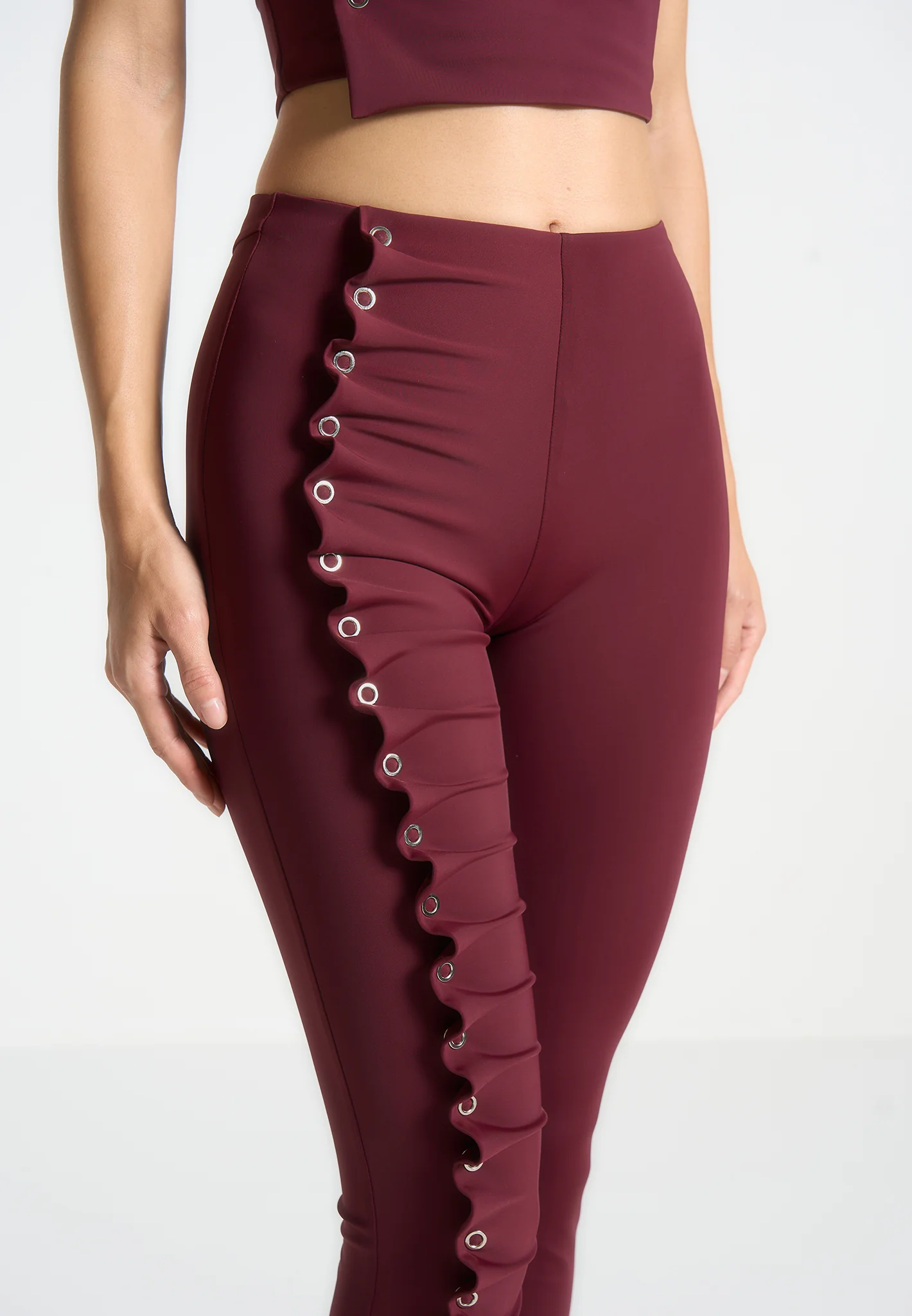 Eyelet Detail Tacked Leggings - Wine Red - Image 2