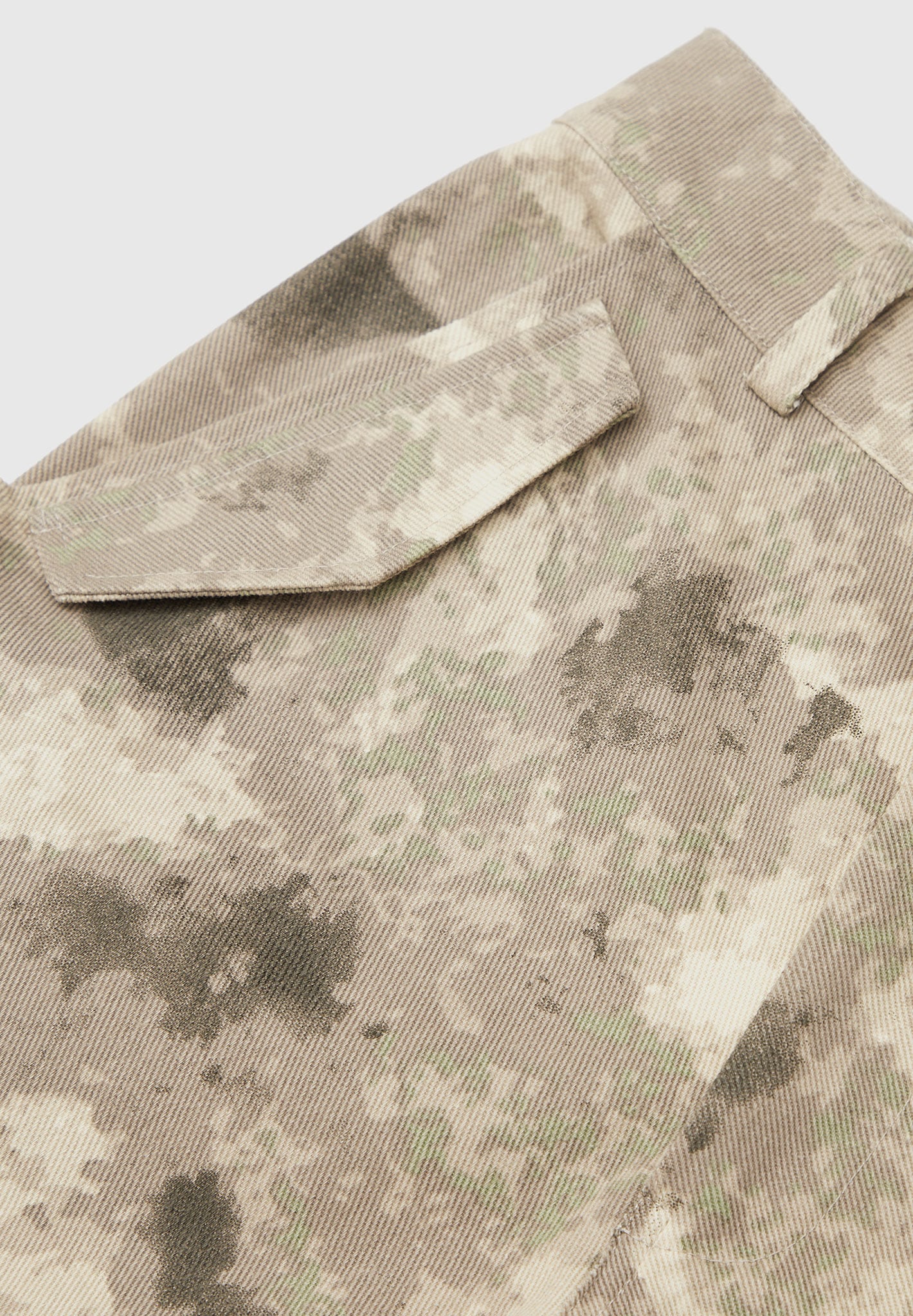 High Waisted Camo Cargo Pants - Beige - Image 7