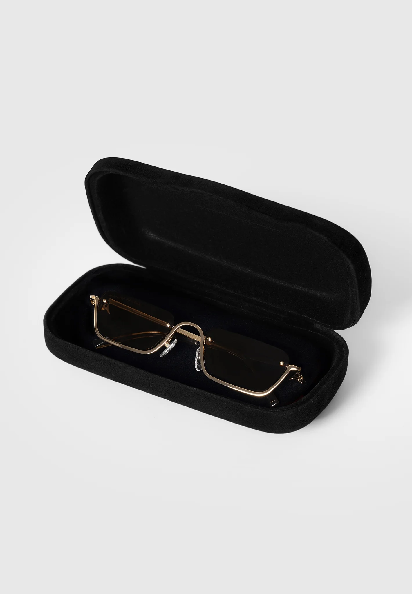 Kai - Rectangular Frameless Sunglasses - Gold - Image 4
