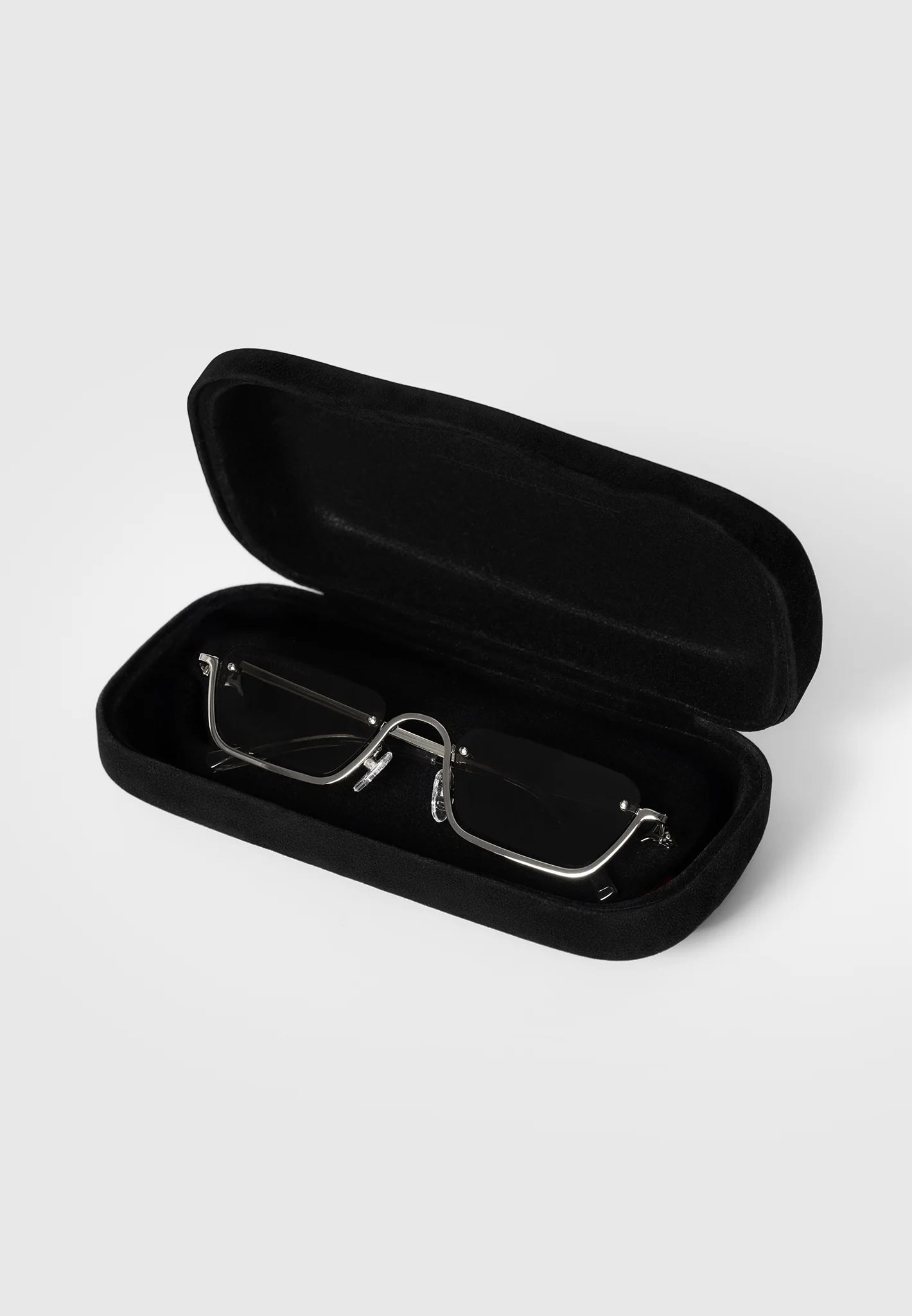 Kai - Rectangular Frameless Sunglasses - Silver - Image 4