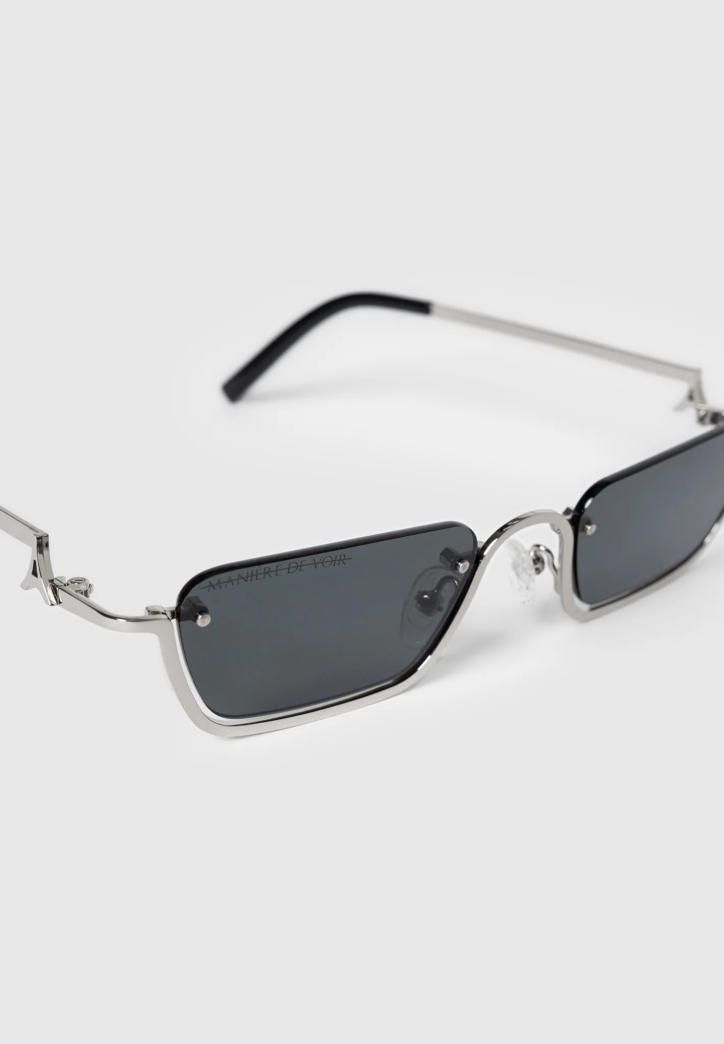 Kai - Rectangular Frameless Sunglasses - Silver - Image 5