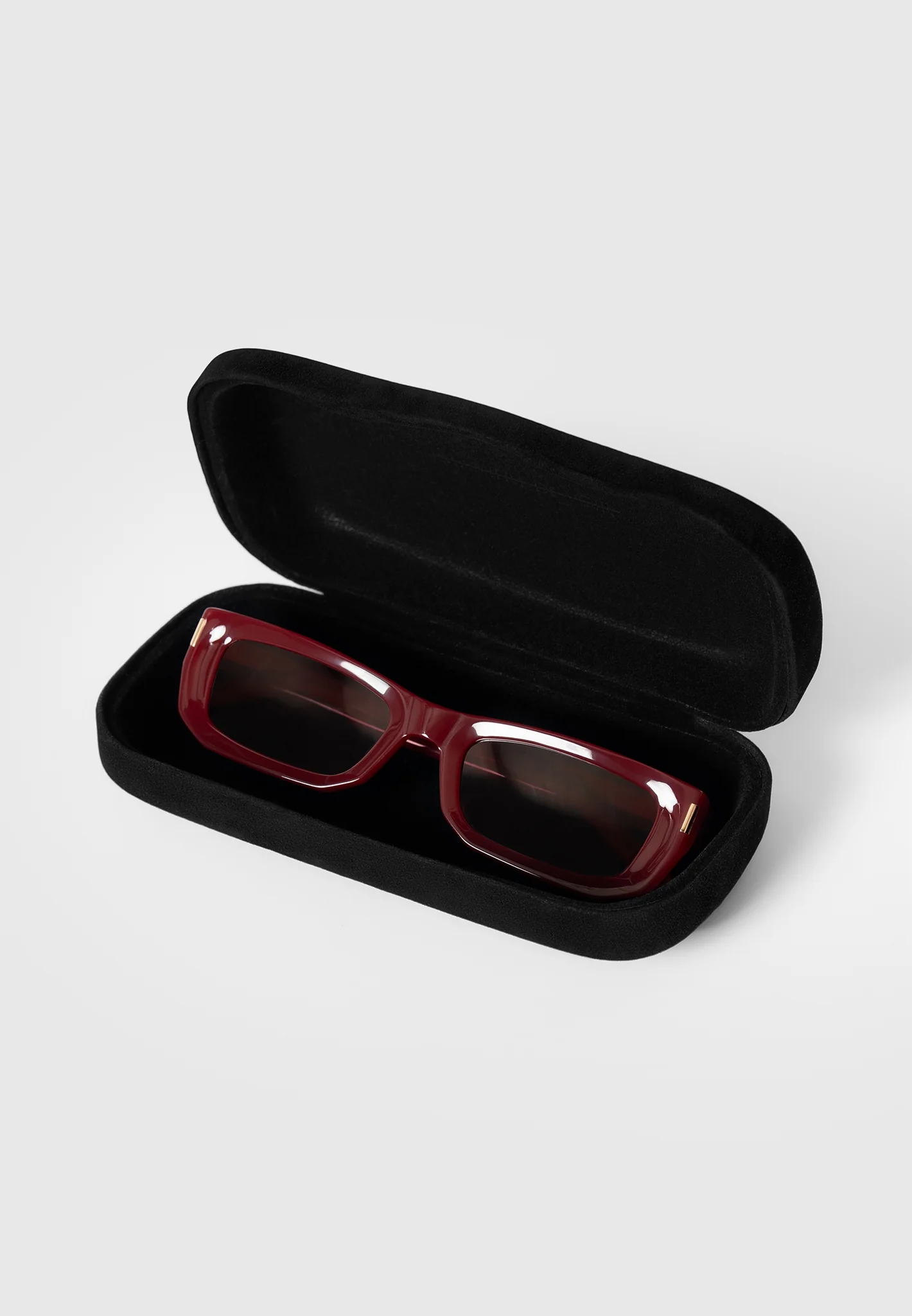 Milan - Curved-Frame Sunglasses - Red - Image 4