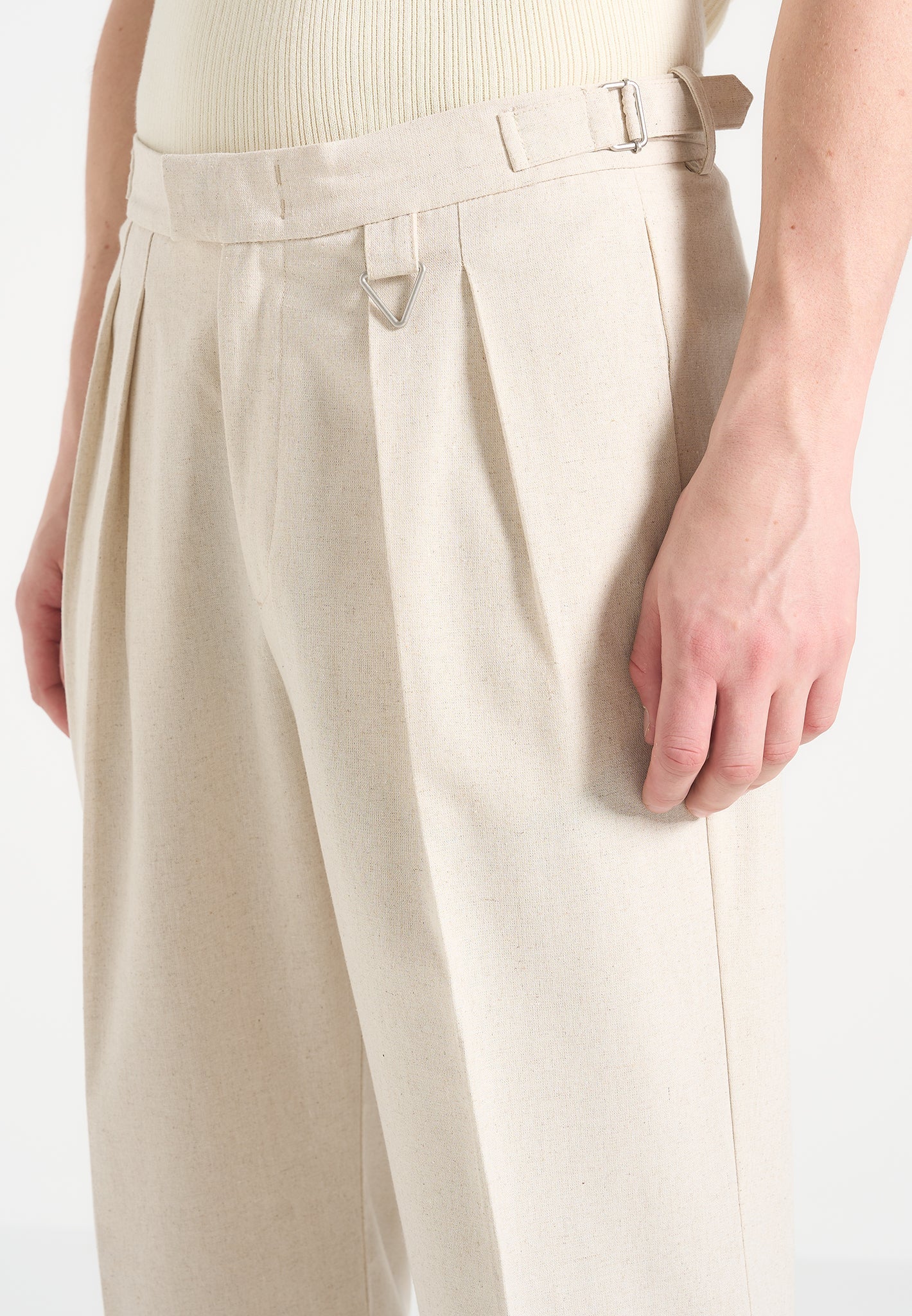 Pierre - Relaxed Fit Linen Pleated Tailored Trousers - Natural - Image 3