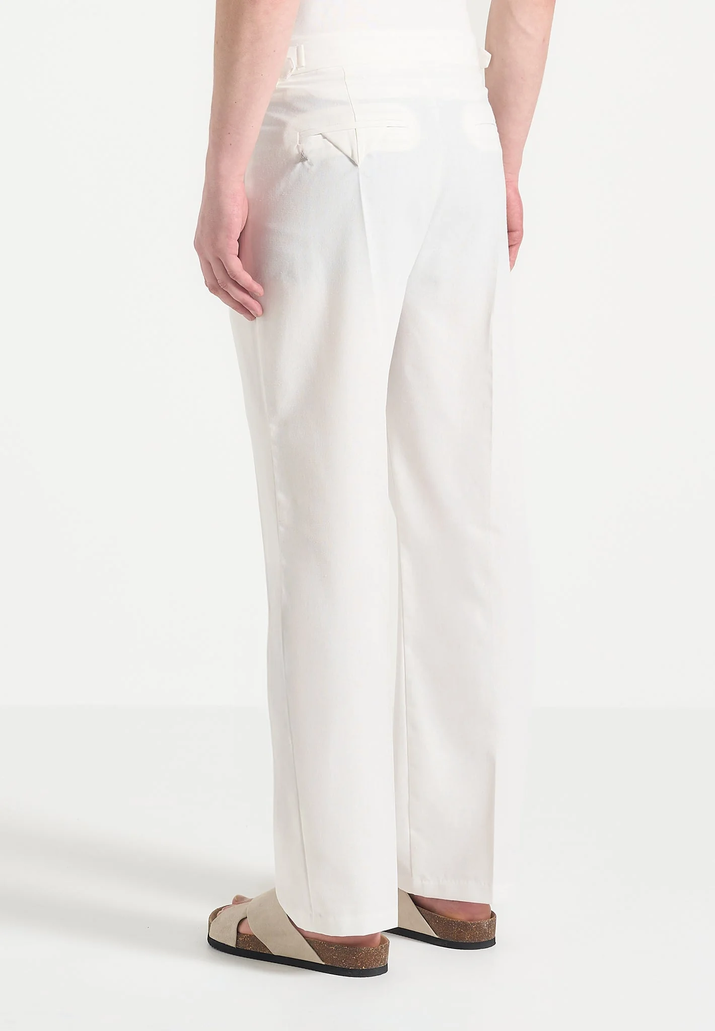 Pierre - Relaxed Fit Linen Pleated Trousers - White - Image 4