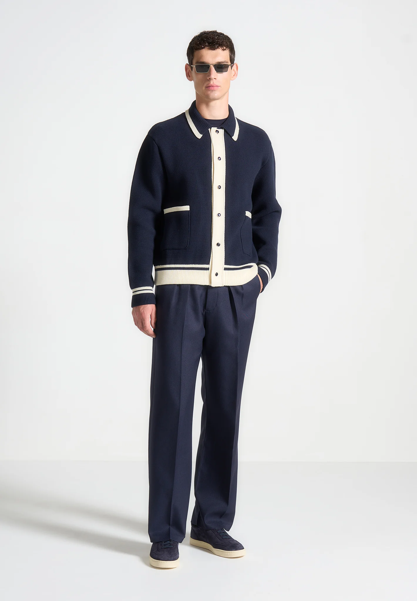 Pierre - Relaxed Fit Pleated Tailored Trousers - Navy - Image 2