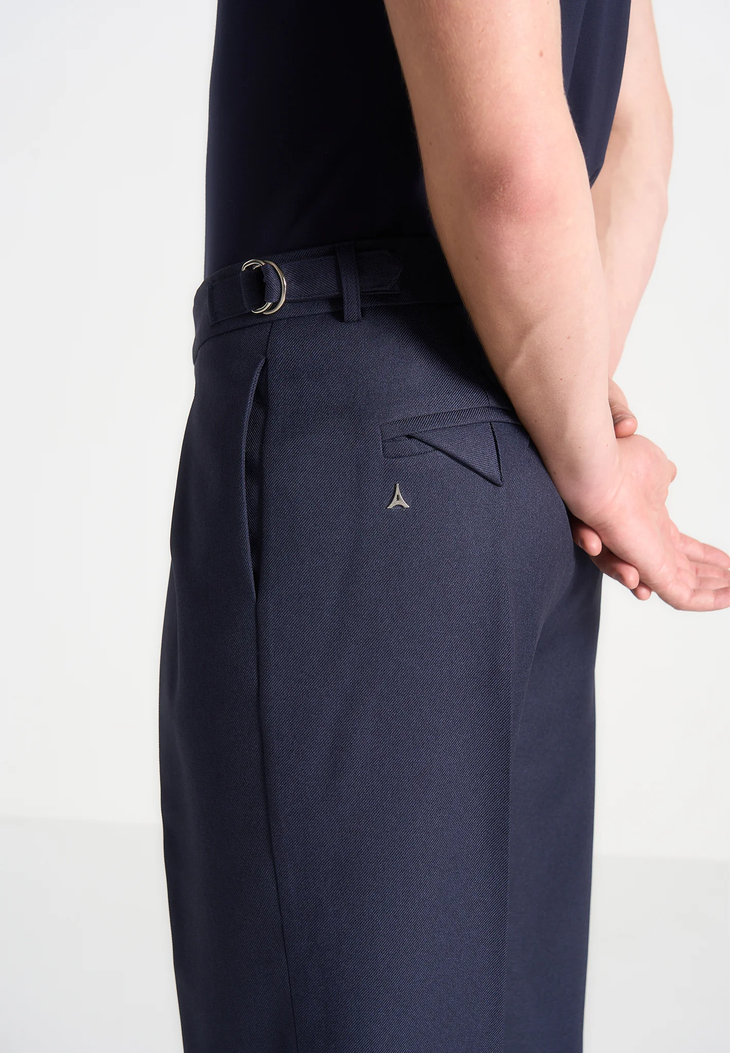 Pierre - Relaxed Fit Pleated Tailored Trousers - Navy - Image 3