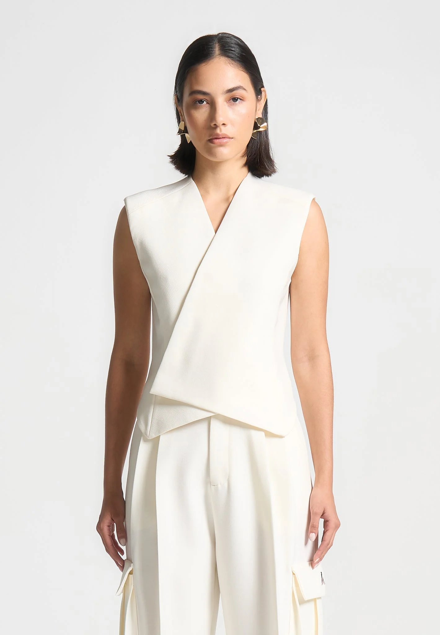Laurence - Tailored Wrap Waistcoat - Cream - Image 3