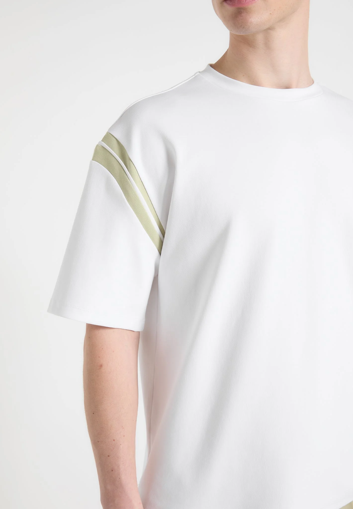 Georges - Varsity Cotton T-Shirt - Off White/Sage - Image 4